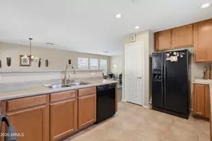 9541 N 82nd Glen, Peoria, AZ 85345 - Photo 4