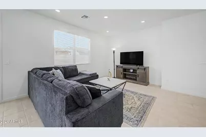 17668 W Madison Street, Goodyear, AZ 85338 - Photo 10