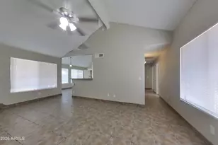 2210 W Mohawk Ln, Phoenix, AZ 85027 - Photo 4
