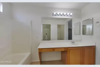 4925 S 15th Place, Phoenix, AZ 85040 - Photo 8