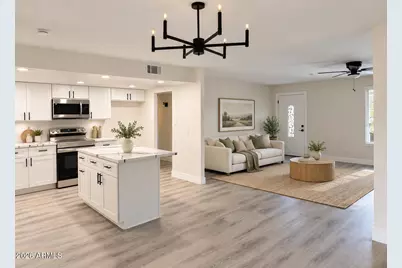 8108 W Trafalgar Avenue, Phoenix, AZ 85033 - Photo 6