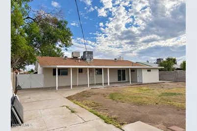 8108 W Trafalgar Avenue, Phoenix, AZ 85033 - Photo 24
