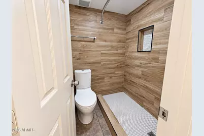 2537 W Georgia Avenue #14, Phoenix, AZ 85017 - Photo 2