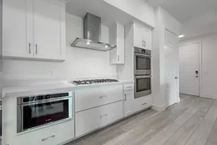 5250 E Deer Valley Dr, Phoenix, AZ 85054 - Photo 6
