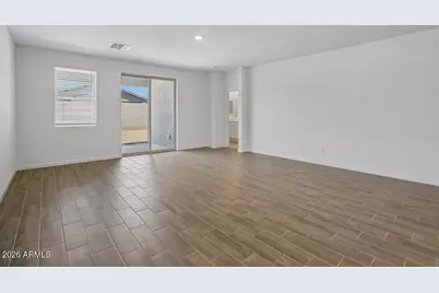 18195 W Buchanan Street, Goodyear, AZ 85338 - Photo 2