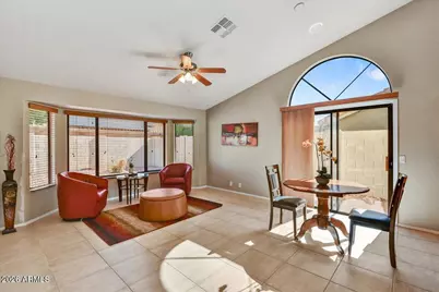 9240 W Sierra Pinta Drive, Peoria, AZ 85382 - Photo 4