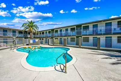 3025 N 32nd Street #Apt 52, Phoenix, AZ 85018 - Photo 18