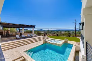 5427 E Wonderview Rd, Phoenix, AZ 85018 - Photo 10