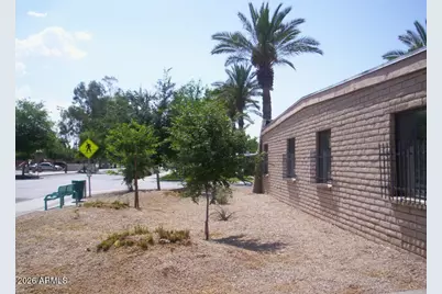 423 S Mitchell Drive #Apt D, Tempe, AZ 85281 - Photo 2