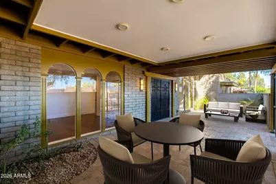 3736 E Montecito Avenue, Phoenix, AZ 85018 - Photo 2