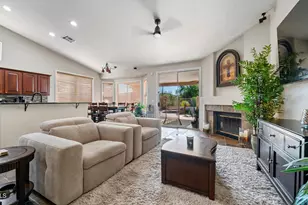 537 W Mountain Vista Dr, Phoenix, AZ 85045 - Photo 4