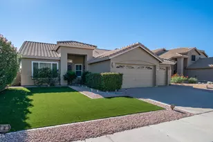 537 W Mountain Vista Dr, Phoenix, AZ 85045 - Photo 1