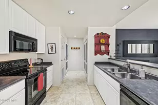 705 E Queen Creek Rd, Chandler, AZ 85248 - Photo 8