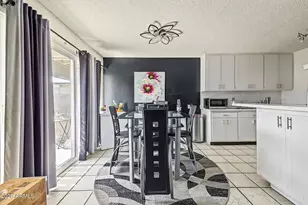 6767 N 7th St, Phoenix, AZ 85014 - Photo 4