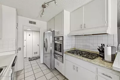 6767 N 7th Street #130, Phoenix, AZ 85014 - Photo 2