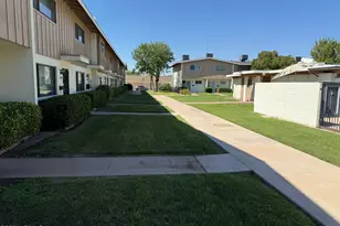 5413 N Black Cyn Hwy, Phoenix, AZ 85015 - Photo 2