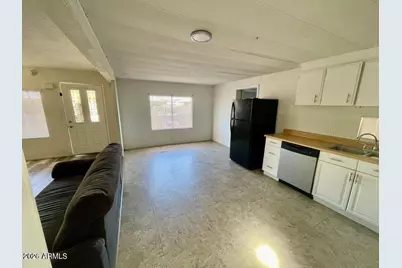 831 W Calle Del Norte --, Chandler, AZ 85225 - Photo 4