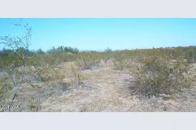 30300 W Pinnacle Vista Road #136, Wittmann, AZ 85361 - Photo 2