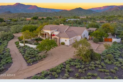 5910 E Cielo Run Run S, Cave Creek, AZ 85331 - Photo 4