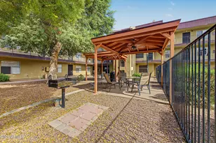 461 W Holmes Ave, Mesa, AZ 85210 - Photo 28
