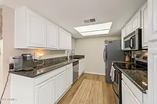 461 W Holmes Ave, Mesa, AZ 85210 - Photo 10