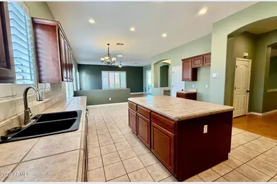 5916 W Fetlock Trail, Phoenix, AZ 85083 - Photo 6