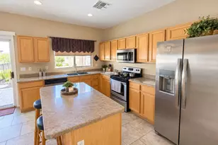 8118 W Harmony Ln, Peoria, AZ 85382 - Photo 6