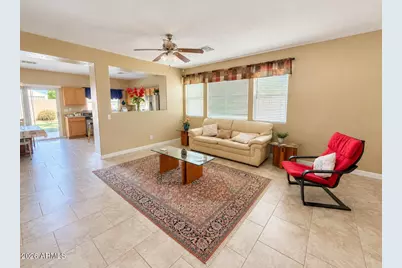 8118 W Harmony Lane, Peoria, AZ 85382 - Photo 2