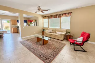 8118 W Harmony Ln, Peoria, AZ 85382 - Photo 2