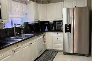 1402 E Wescott Dr, Phoenix, AZ 85024 - Photo 26