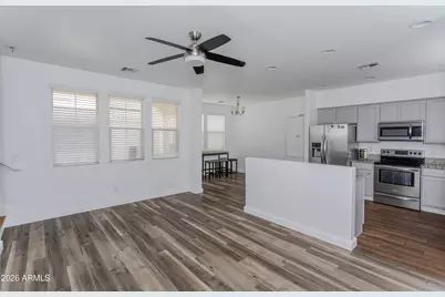 1828 N 77th Glen, Phoenix, AZ 85035 - Photo 4