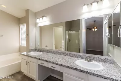 11209 W Berkeley Road, Avondale, AZ 85392 - Photo 10