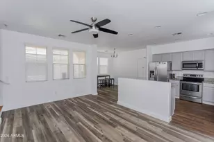 1828 N 77th Glen, Phoenix, AZ 85035 - Photo 4