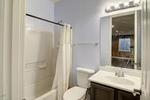 2734 E Ellis St, Phoenix, AZ 85042 - Photo 14