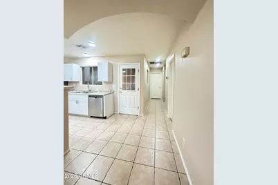 6710 N 55th Avenue, Glendale, AZ 85301 - Photo 12