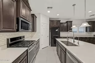 3613 N Astoria Dr, Florence, AZ 85132 - Photo 6