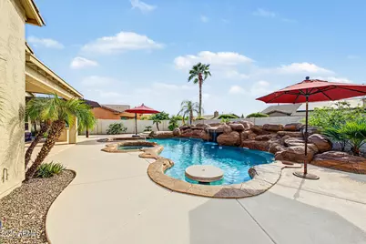 26036 N 42nd Drive, Phoenix, AZ 85083 - Photo 32