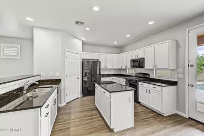 36909 N Coronado Lane, San Tan Valley, AZ 85140 - Photo 8