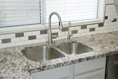 17228 N 40th Place, Phoenix, AZ 85032 - Photo 6