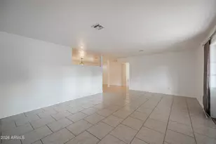 3015 N 43rd Ln, Phoenix, AZ 85031 - Photo 8
