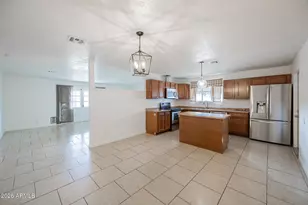 3015 N 43rd Ln, Phoenix, AZ 85031 - Photo 12
