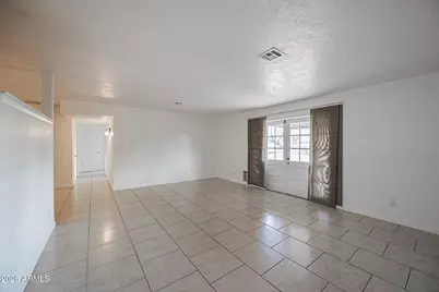 3015 N 43rd Lane, Phoenix, AZ 85031 - Photo 10