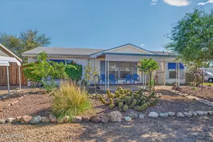 227 Gompers Cir, Morristown, AZ 85342 - Photo 4