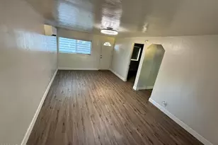 6021 W Gardenia Ave, Glendale, AZ 85301 - Photo 8