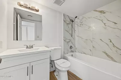 5204 N 42nd Lane, Phoenix, AZ 85019 - Photo 18