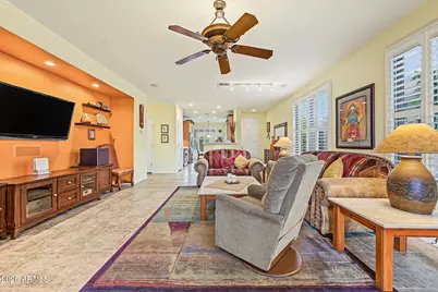 241 W Summit Circle, San Tan Valley, AZ 85143 - Photo 6