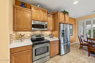 241 W Summit Cir, San Tan Valley, AZ 85143 - Photo 8