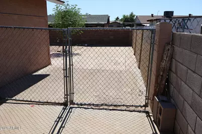 6339 W Osborn Road, Phoenix, AZ 85033 - Photo 6