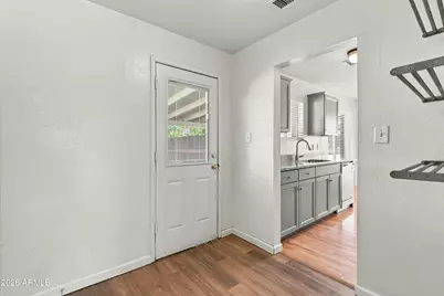 2210 N Mitchell Street, Phoenix, AZ 85006 - Photo 14