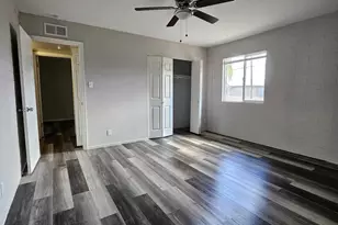 2016 W Cactus Rd, Phoenix, AZ 85029 - Photo 12